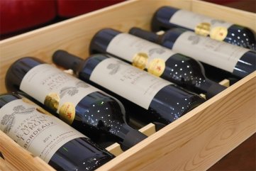代理什么样的起泡酒草莓视频大全适合呢
